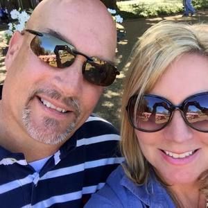 Meet your Posher, Laurie